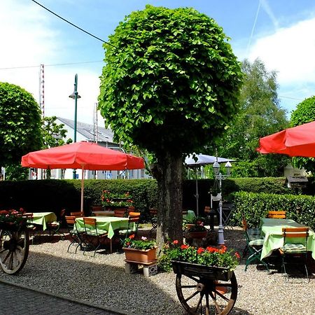 Hotel Loewen Кирхцартен Экстерьер фото