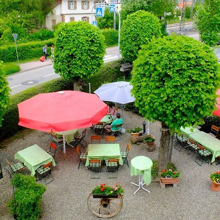 Hotel Loewen Кирхцартен Экстерьер фото